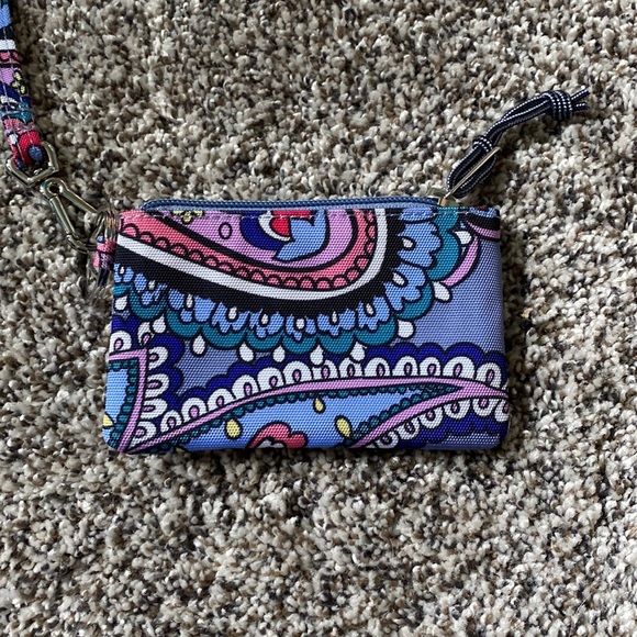 💜💜 Vera Bradley lanyard with cardholder - Picture 2 of 7